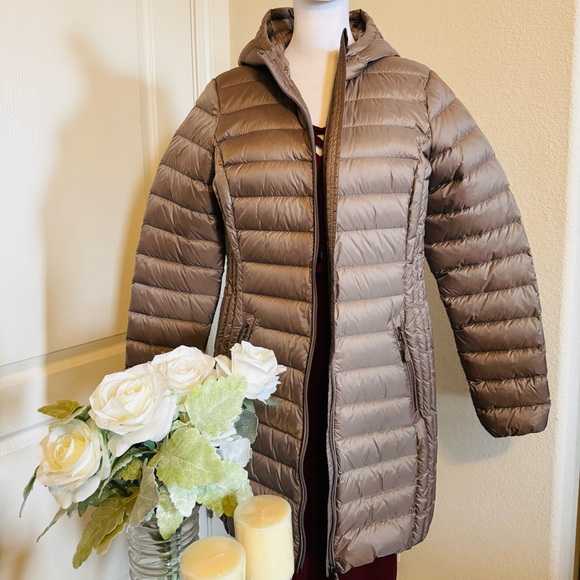 NEW AVENTURE Women's Tan Puffer Jacket - Picture 2 of 11